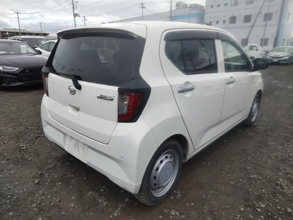 Daihatsu Mira e:S LA360S 2023